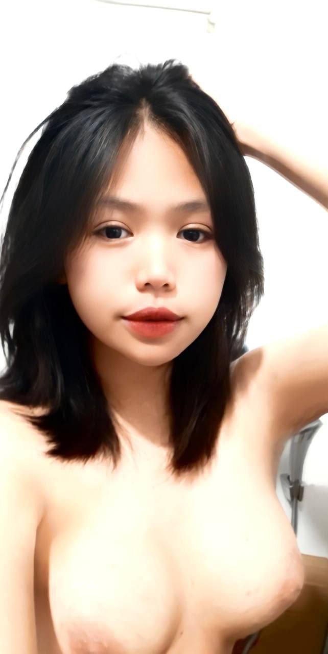 Anh xã yếu sinh lý, bà xã đành cắm sừng với chủ quán cà phê